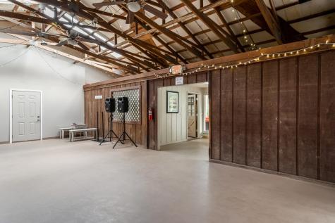 86 Stable Gate Drive Blairsville GA 30512