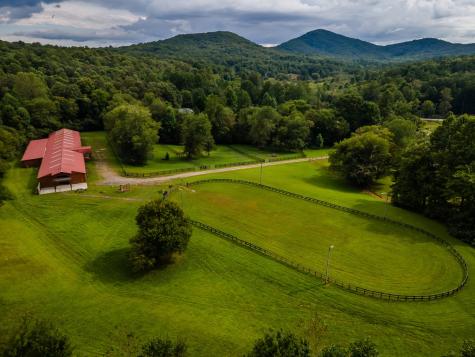 86 Stable Gate Drive Blairsville GA 30512