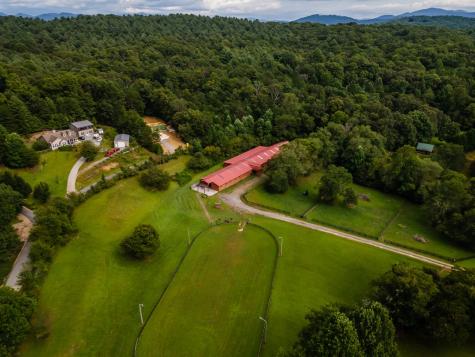 86 Stable Gate Drive Blairsville GA 30512