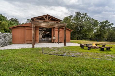 86 Stable Gate Drive Blairsville GA 30512