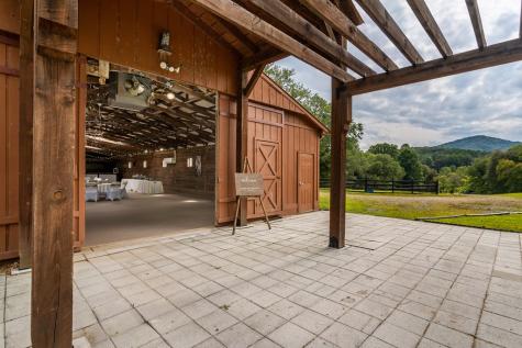 86 Stable Gate Drive Blairsville GA 30512