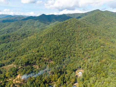 00 Hillbilly Holler Hayesville NC 28904