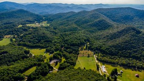 239 Glenn Elliott Road Suches GA 30572