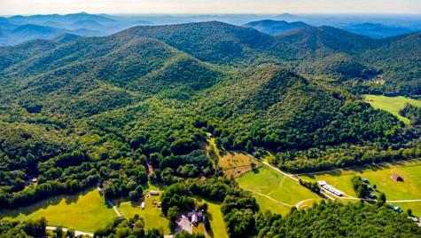 239 Glenn Elliott Road Suches GA 30572