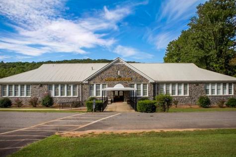 239 Glenn Elliott Road Suches GA 30572