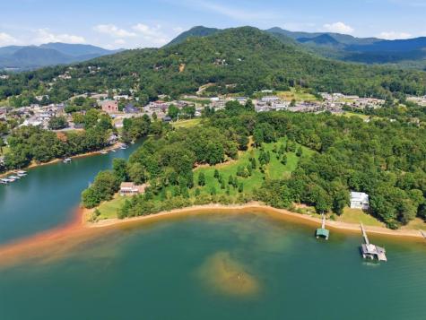 314 Lakeside Drive Hiawassee GA 30546