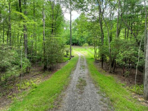 1696 Rocky Top Road Blairsville GA 30512