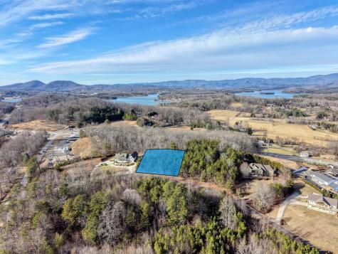 41 Hidden Fields Road Hiawassee GA 30546
