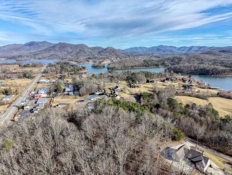 41 Hidden Fields Road Hiawassee GA 30546