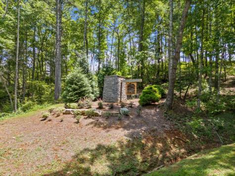 105 River Knoll Trail Ellijay GA 30540