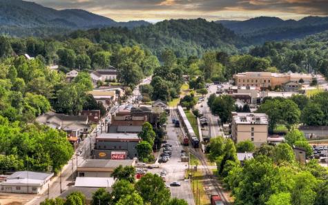 181 Ada Street Blue Ridge GA 30513