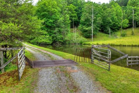 20.11 Ac Mountain View Road Mccaysville GA 30555