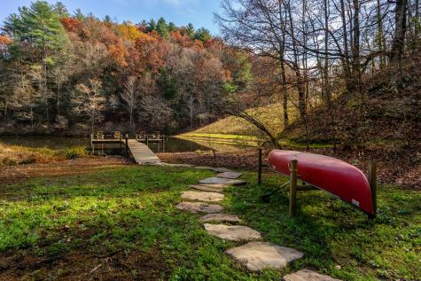 36 Utana Bluffs Trail Ellijay GA 30540