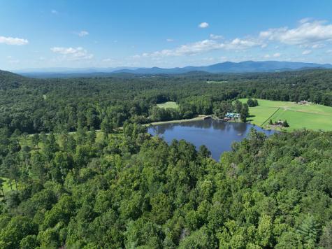 142R Autumn Fern Lane Ellijay GA 30536