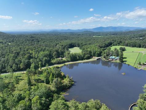 142R Autumn Fern Lane Ellijay GA 30536
