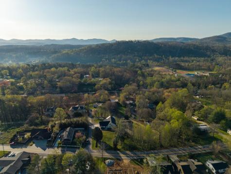 291 E Second Street Blue Ridge GA 30513