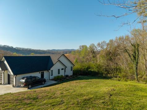 291 E Second Street Blue Ridge GA 30513