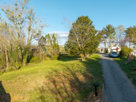 291 E Second Street Blue Ridge GA 30513