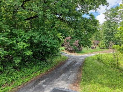 1404 Holly Point Road Hiawassee GA 30546