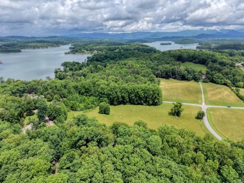 1404 Holly Point Road Hiawassee GA 30546