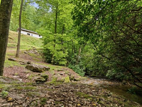 84 Pounding Mill Creek Hayesville NC 28904