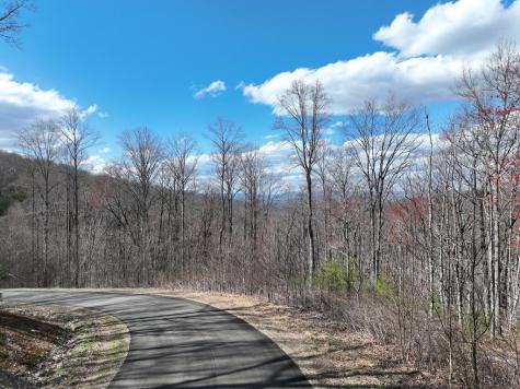 270R Stone Cliff Drive Ellijay GA 30536