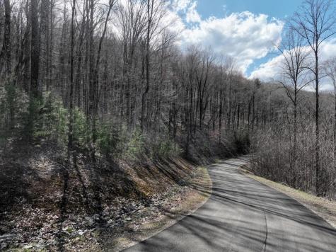 270R Stone Cliff Drive Ellijay GA 30536