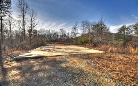 200 Old Bellwood School Road Mineral Bluff GA 30559