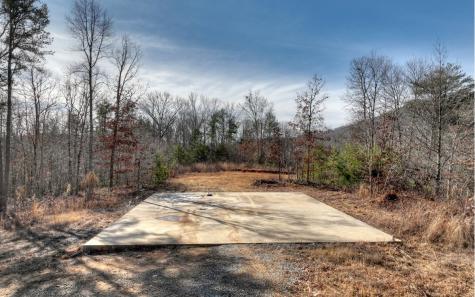 200 Old Bellwood School Road Mineral Bluff GA 30559
