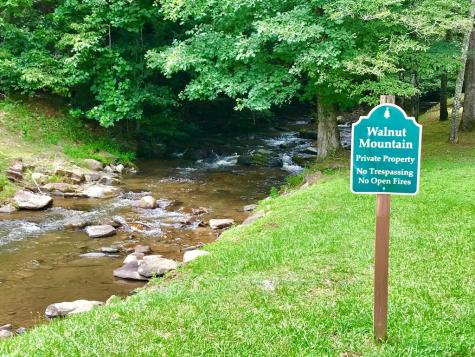 296 Valley View Road Ellijay GA 30536