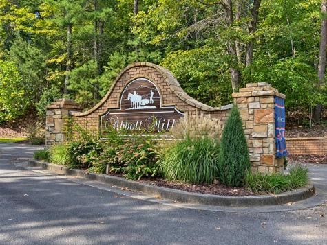 35 Saw Blade Lane Ellijay GA 30540