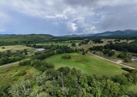 142 Jones Creek Road Blairsville GA 30512