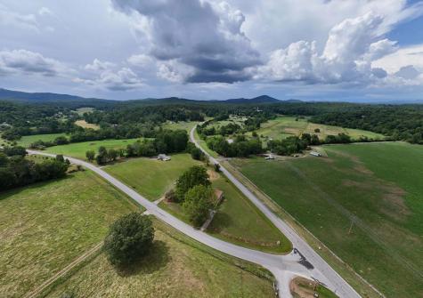 142 Jones Creek Road Blairsville GA 30512