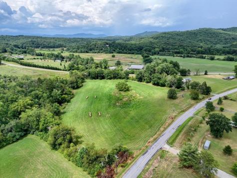 142 Jones Creek Road Blairsville GA 30512