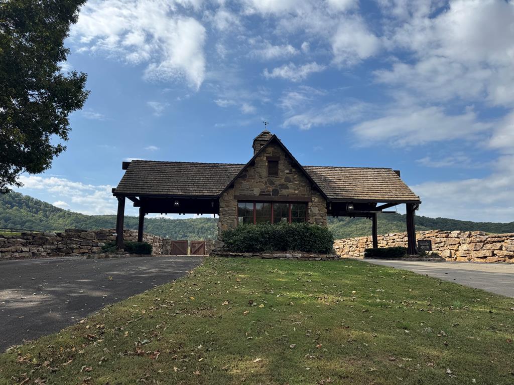 174 Trailwood Ellijay GA 30536