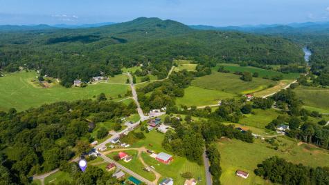 45 Green Cove Road Brasstown NC 28902