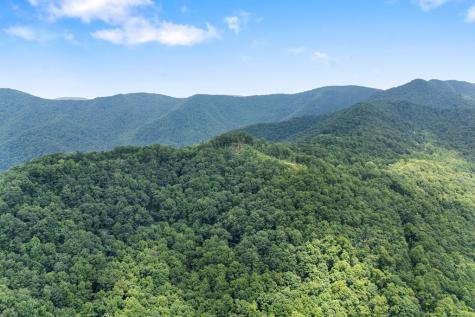 1 Lories Mountain Drive Hayesville NC 28904