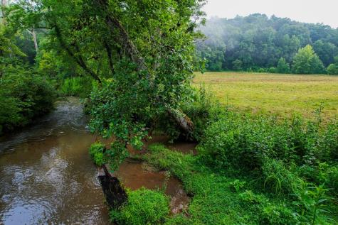 1055 New Liberty Trail Ellijay GA 30536