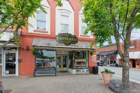 228 Toccoa Court Ellijay GA 30540