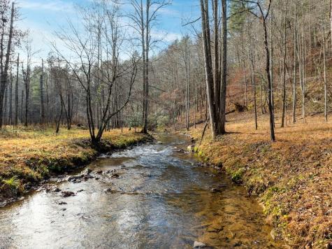 780 Banks Road Ellijay GA 30540
