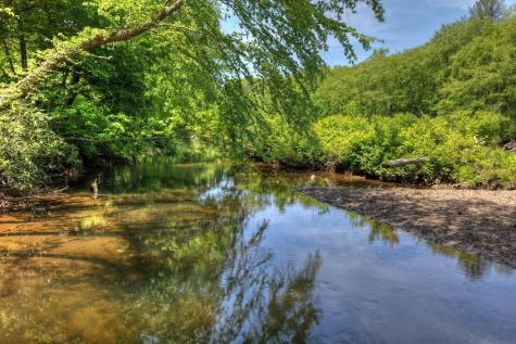 1717 Grassy Creek Road Copperhill TN 37317