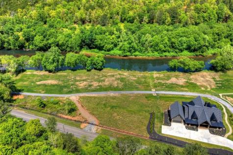 1717 Grassy Creek Road Copperhill TN 37317