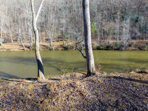 16.08 River Run Way Hayesville NC 28904