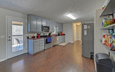 172 Golden Avenue Dahlonega GA 30533