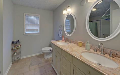172 Golden Avenue Dahlonega GA 30533