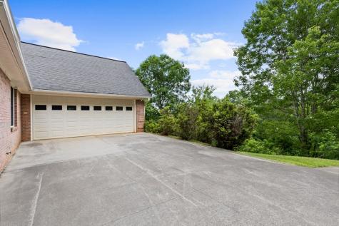 177 Shangri La Drive Mineral Bluff GA 30559