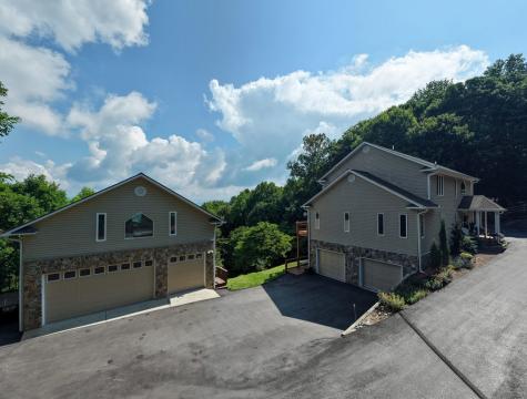 880 Locust Trail Hiawassee GA 30546