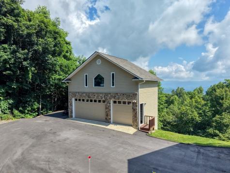 880 Locust Trail Hiawassee GA 30546