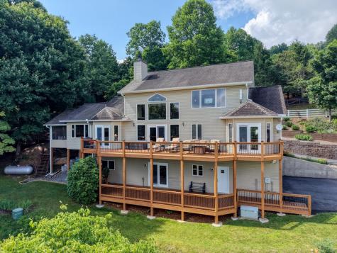 880 Locust Trail Hiawassee GA 30546