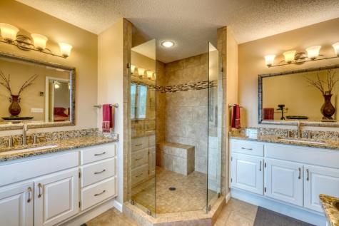 880 Locust Trail Hiawassee GA 30546